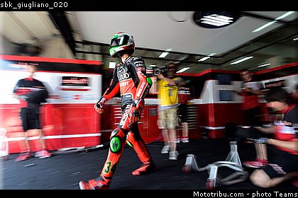sbk_giugliano_020.jpg