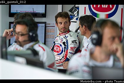 sbk_guintoli_012.jpg