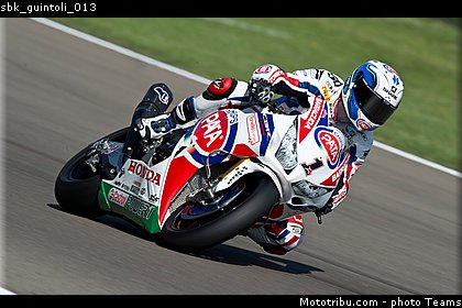 sbk_guintoli_013.jpg