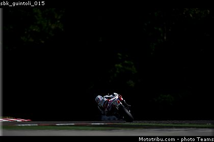sbk_guintoli_015.jpg