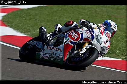 sbk_guintoli_017.jpg