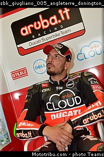 sbk_giugliano_005_angleterre_donington_2015.jpg