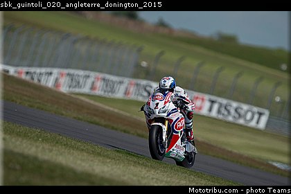 sbk_guintoli_020_angleterre_donington_2015.jpg