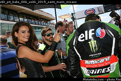 sbk_pit_babe_006_wsbk_2015_saint_marin_misano.jpg