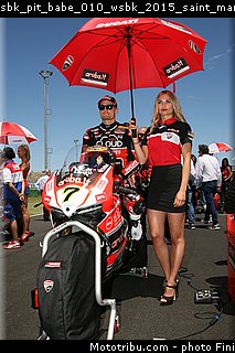 sbk_pit_babe_010_wsbk_2015_saint_marin_misano.jpg
