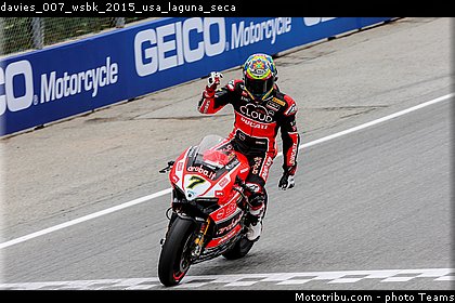 davies_007_wsbk_2015_usa_laguna_seca.jpg