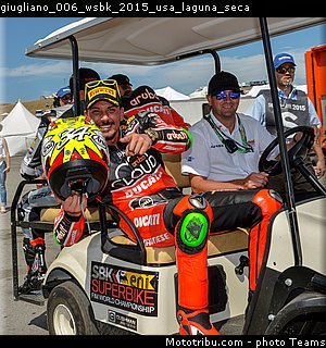 giugliano_006_wsbk_2015_usa_laguna_seca.jpg