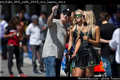 pit_babe_003_wsbk_2015_usa_laguna_seca.jpg