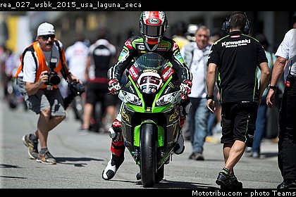 rea_027_wsbk_2015_usa_laguna_seca.jpg