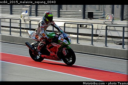 wsbk_2015_malaisie_sepang_0040.jpg