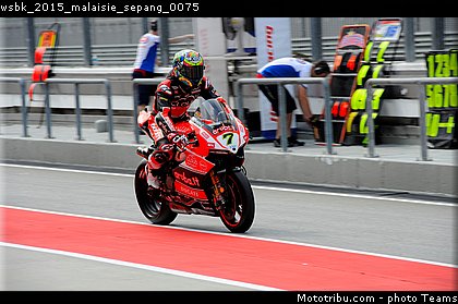 wsbk_2015_malaisie_sepang_0075.jpg