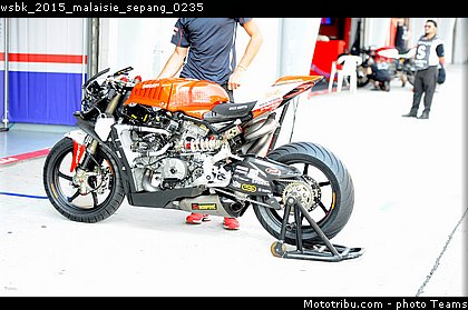 wsbk_2015_malaisie_sepang_0235.jpg