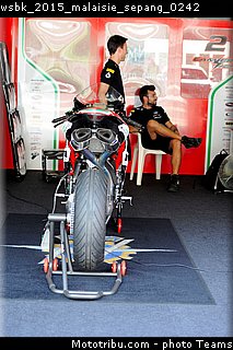 wsbk_2015_malaisie_sepang_0242.jpg