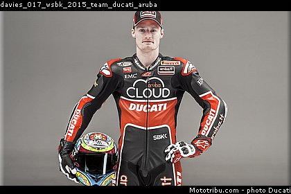 davies_017_wsbk_2015_team_ducati_aruba.jpg