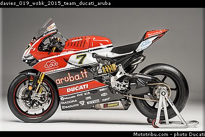 davies_019_wsbk_2015_team_ducati_aruba.jpg