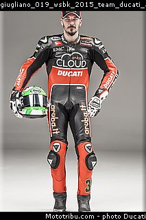 giugliano_019_wsbk_2015_team_ducati_aruba.jpg