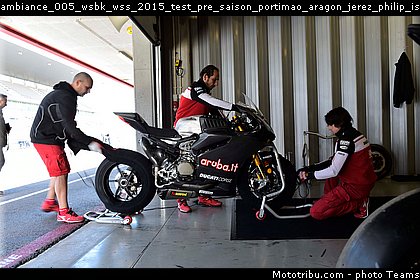 ambiance_005_wsbk_wss_2015_test_pre_saison_portimao_aragon_jerez_philip_island.jpg