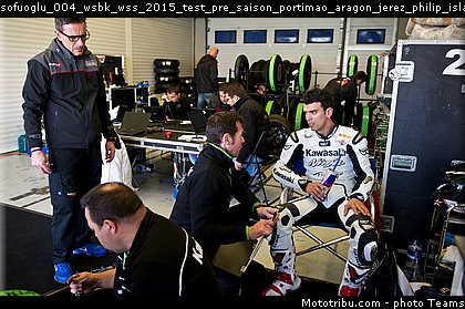 sofuoglu_004_wsbk_wss_2015_test_pre_saison_portimao_aragon_jerez_philip_island.jpg