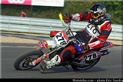 maikel-van-der-zanden-__1d3_109078_superbiker_mettet_2013.jpg