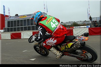 micky-dymond-__7dbis_014755_superbiker_mettet_2013.jpg