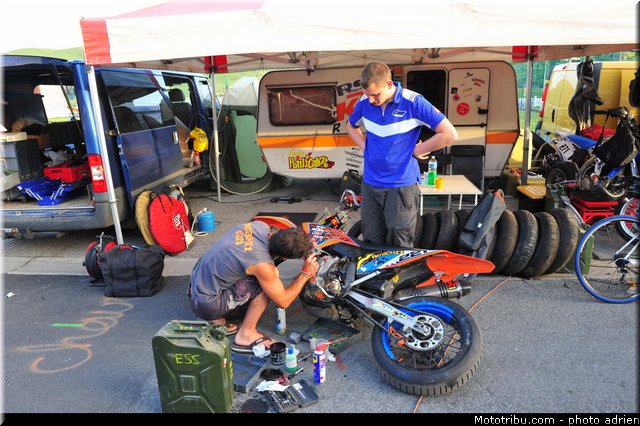ambiance_35_supermotard_2013_alpe_huez