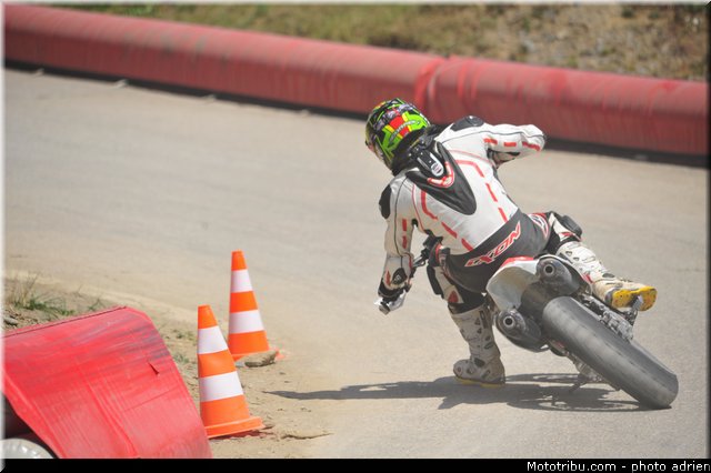 prestige_1_51_supermotard_2013_alpe_huez