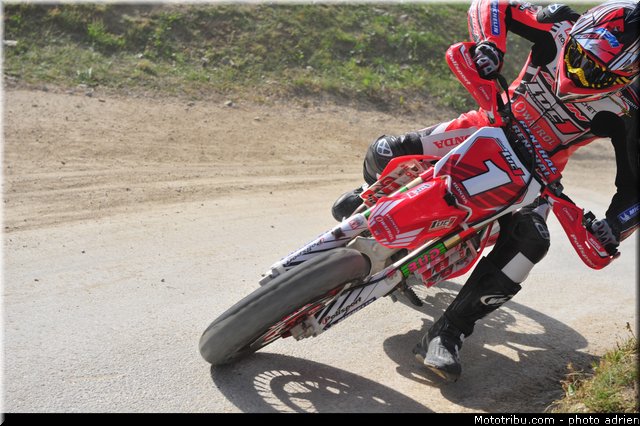 prestige_2_0046_supermotard_2013_alpe_huez
