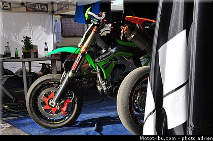 ambiance_16_supermotard_2013_alpe_huez.jpg