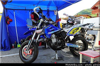 ambiance_22_supermotard_2013_alpe_huez.jpg