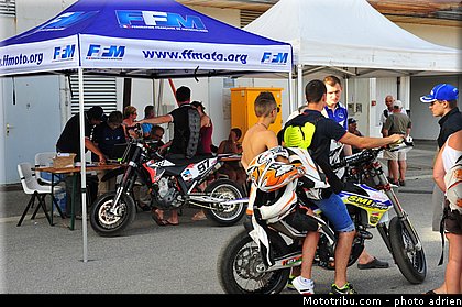 ambiance_26_supermotard_2013_alpe_huez.jpg