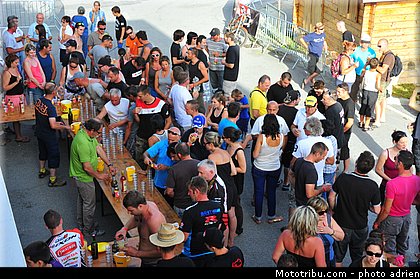 ambiance_27_supermotard_2013_alpe_huez.jpg