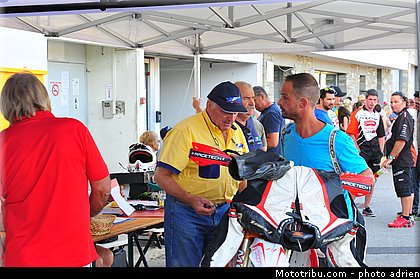 ambiance_30_supermotard_2013_alpe_huez.jpg
