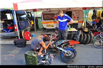 ambiance_35_supermotard_2013_alpe_huez.jpg
