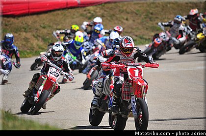 prestige_1_26_supermotard_2013_alpe_huez.jpg