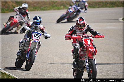 prestige_1_33_supermotard_2013_alpe_huez.jpg
