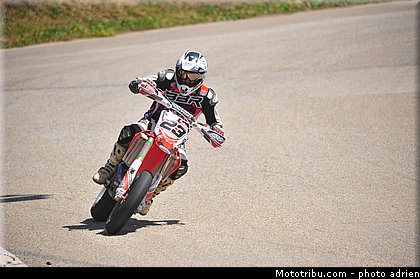 prestige_1_38_supermotard_2013_alpe_huez.jpg
