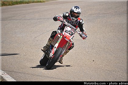 prestige_1_46_supermotard_2013_alpe_huez.jpg