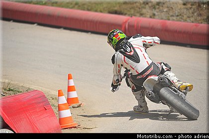 prestige_1_51_supermotard_2013_alpe_huez.jpg