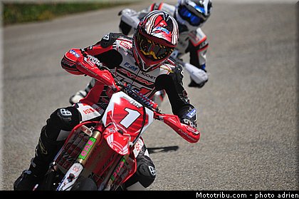 prestige_1_54_supermotard_2013_alpe_huez.jpg
