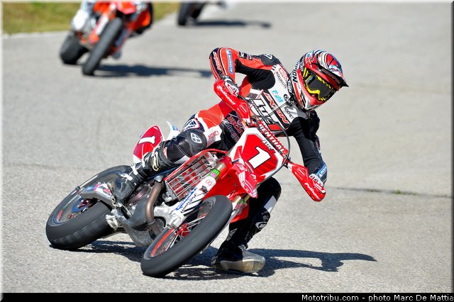 prestige_0072_supermotard_2013_alpe_huez