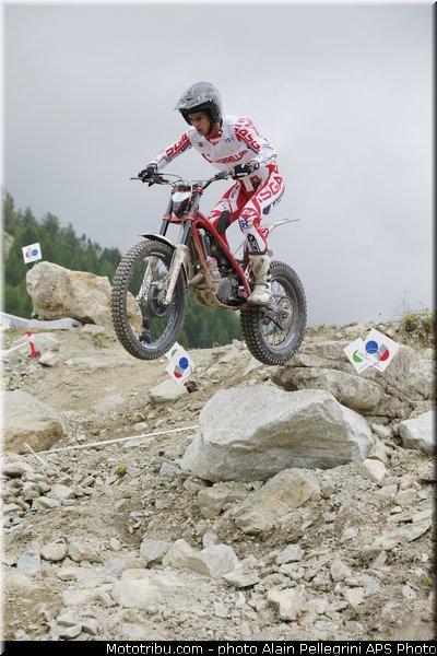 borrelas_02_trial_2013_france_isola_2000