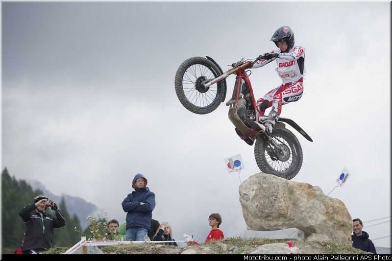 brown_11_trial_2013_france_isola_2000