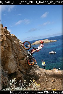 fujinami_003_trial_2014_france_ile_rousse.jpg