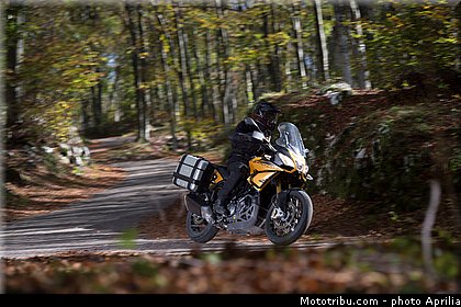 aprilia_2015_caponord_1200_rallye_037.jpg