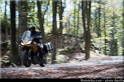 aprilia_2015_caponord_1200_rallye_043.jpg