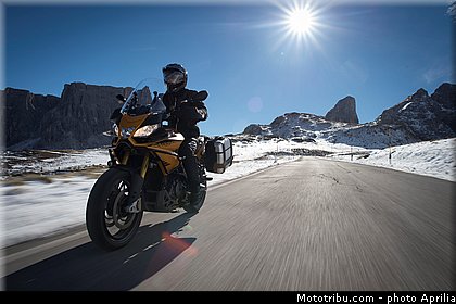 aprilia_2015_caponord_1200_rallye_053.jpg
