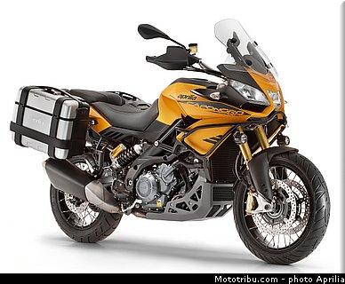 aprilia_2015_caponord_1200_rallye_073.jpg