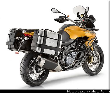 aprilia_2015_caponord_1200_rallye_075.jpg