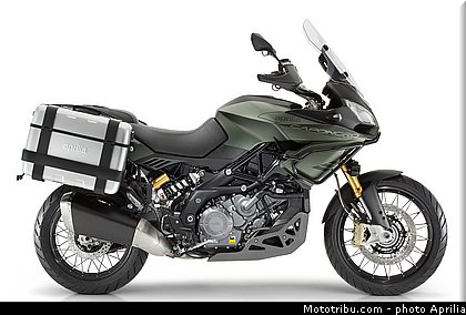 aprilia_2015_caponord_1200_rallye_080.jpg