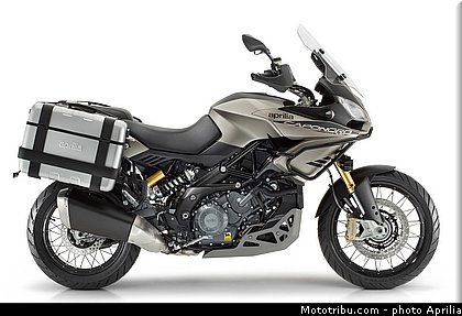 aprilia_2015_caponord_1200_rallye_083.jpg